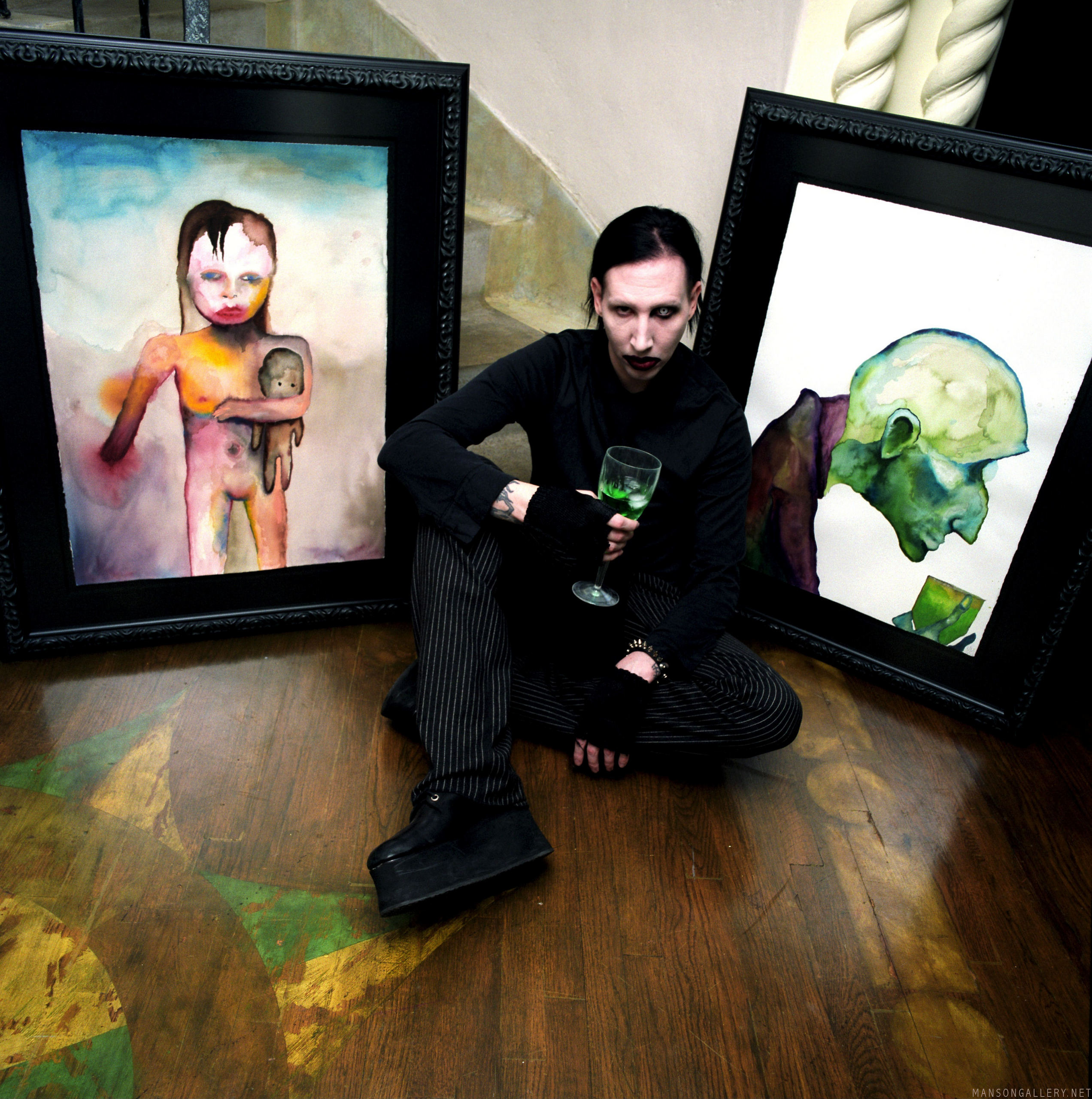 Marilyn-Manson-marilyn-manson-29937676-2544-2560