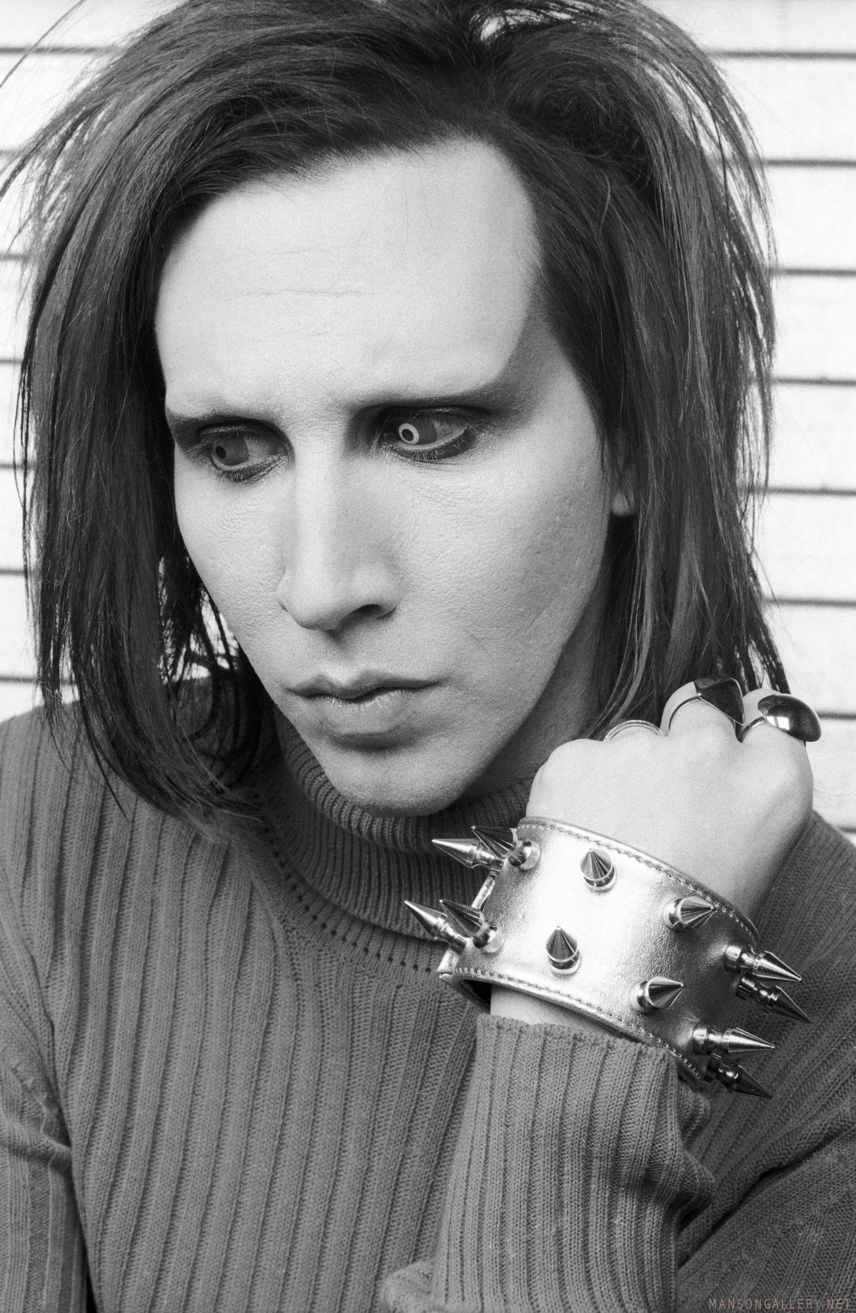 Marilyn-Manson-marilyn-manson-29938067-1670-2560